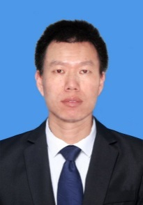 何小龙.png